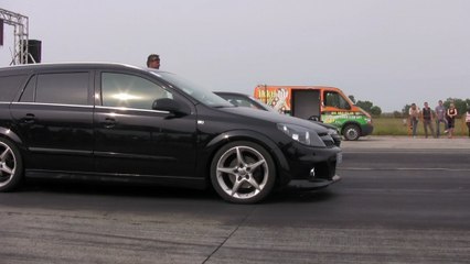 Opel Astra Caravan V6 Vs. Mitsubishi Lancer