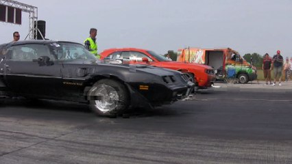 Pontiac Trans-Am BiTurbo Vs. Dodge Challenger