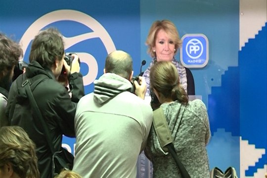 La oposición reacciona a la dimisión de Aguirre