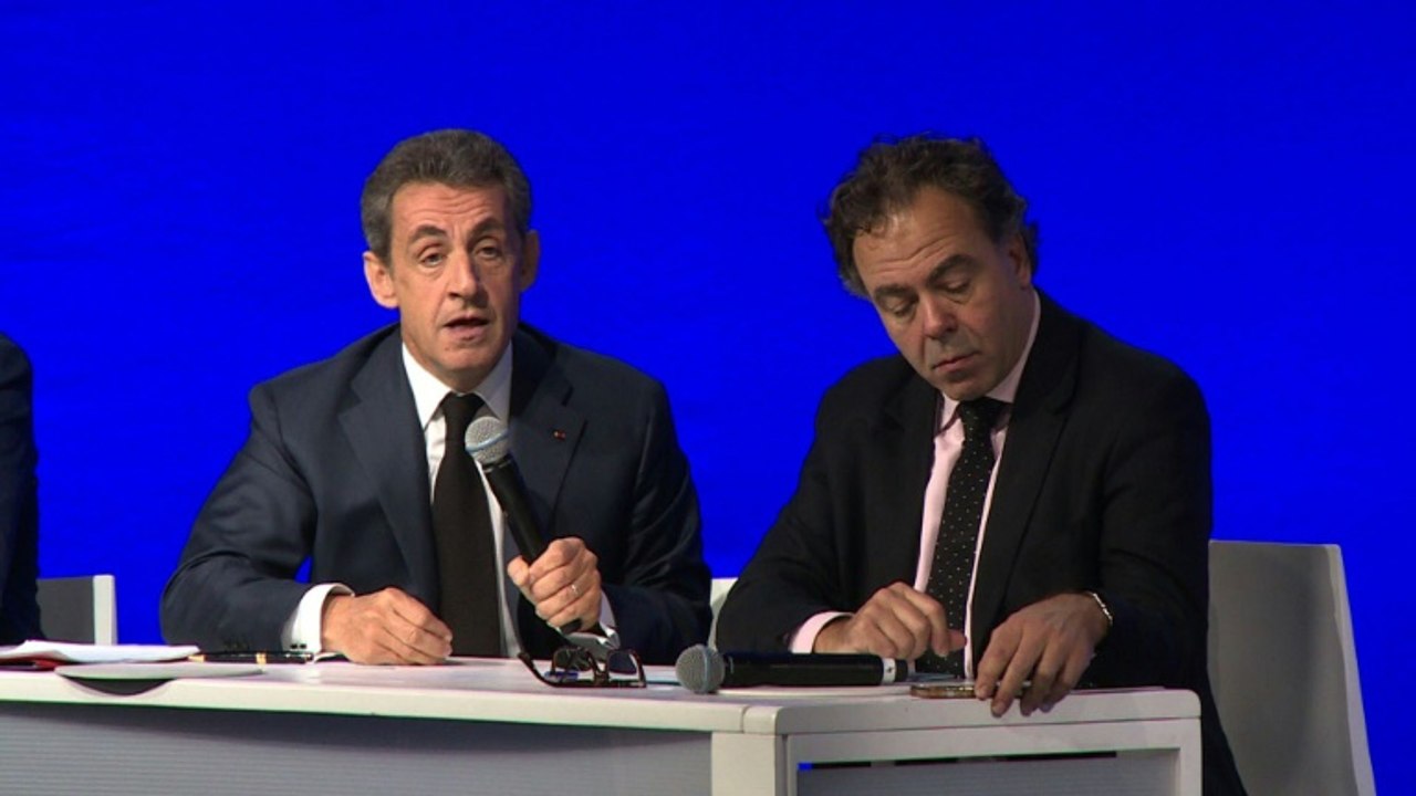 Les Républicains: Sarkozy défend un "projet collectif", Copé allonge la liste de ses rivaux pour la primaire