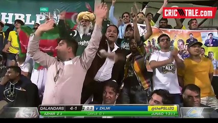 Junaid Khan Sends Message to Gayle