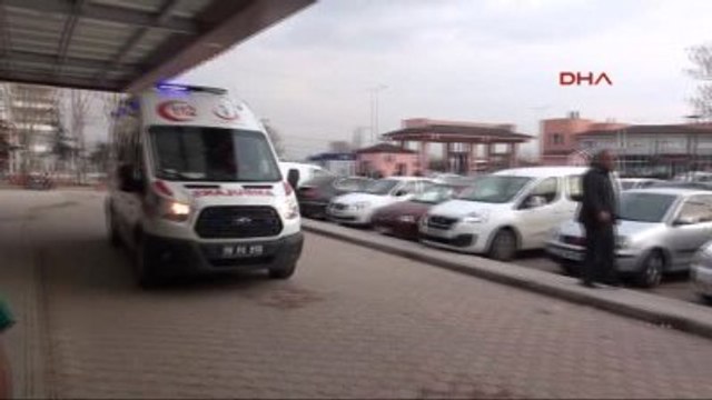 Kilis - Rus Uçakları Vurdu, Yaralanan 10 Suriyeli Kilis'e Getirildi