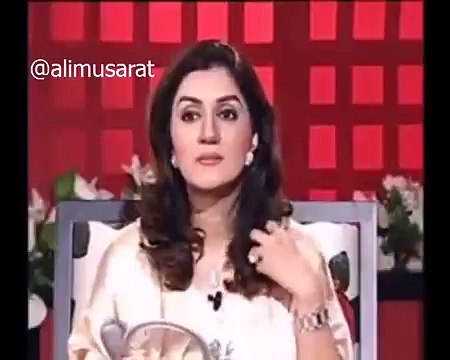 When Ayesha Sana asked Meera Bright Karain Esse