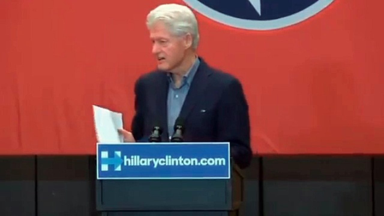 Bill Clinton 'Slamming' Obama Into Huge Ovation