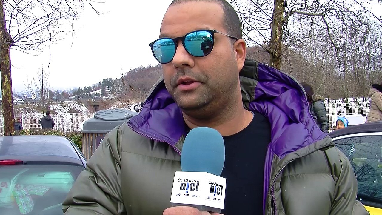 D!CI TV : Circulation / Météo Les automobilistes comprennent le contrôle des pneus par les gendarmes