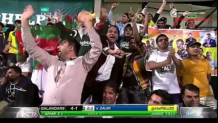 Gayle again out ball of junaid khan *** fantastic bowling by junaid !!!!!