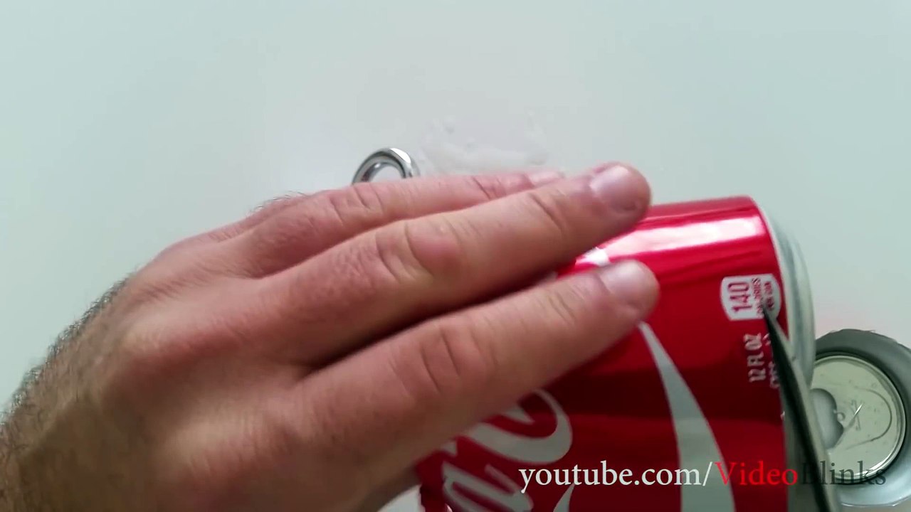 Vous avez perdu la clé de votre cadenas? Voici un truc impressionnant pour l'ouvrir facilement!