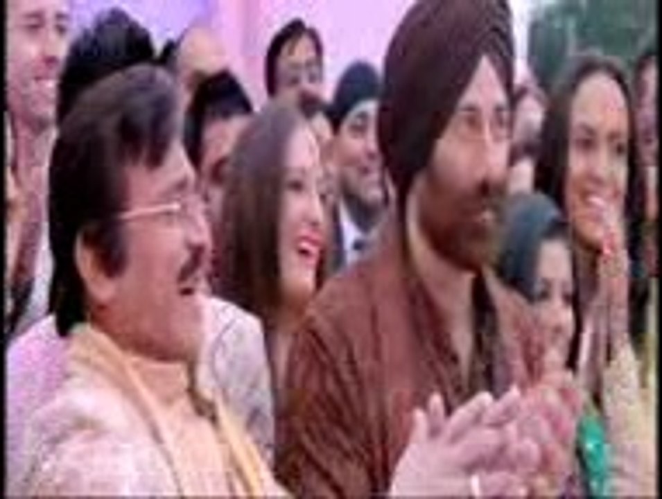 Suit Tera Laal Rang Da (Yamla Pagla Deewana 2)