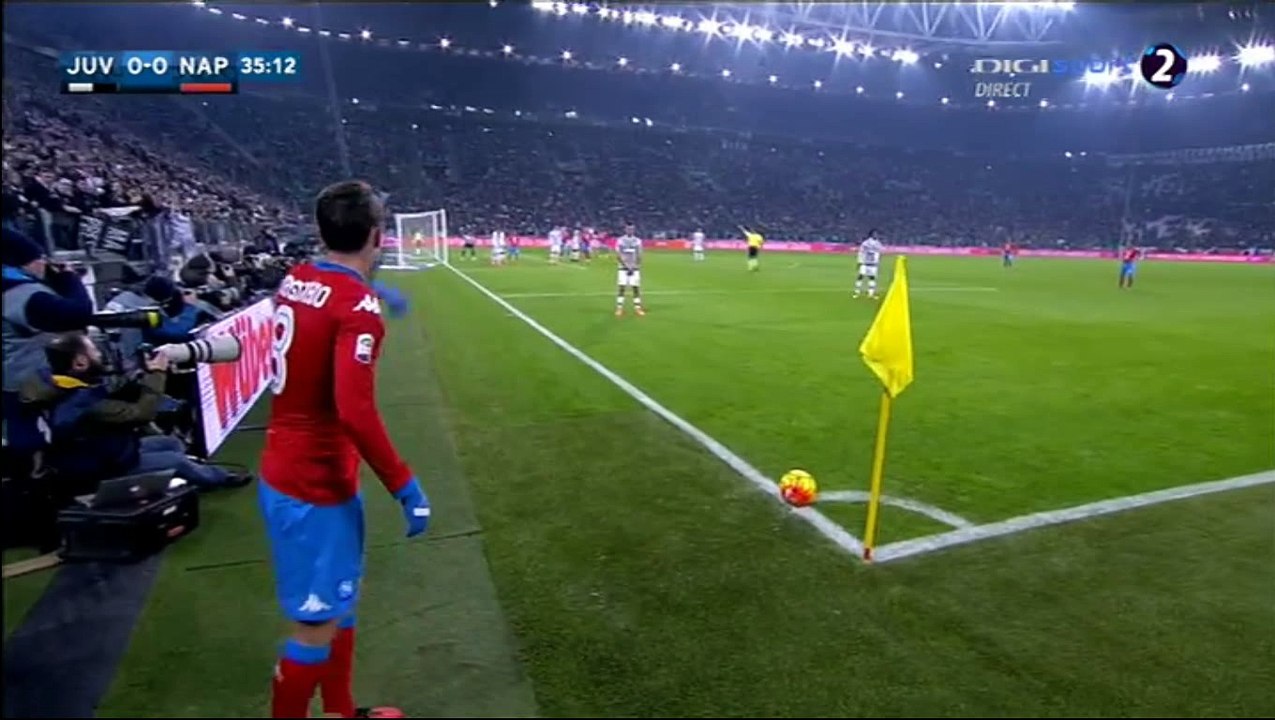 Gianluigi Buffon Incredible Save  - Juventus v. Napoli 13.02.2016