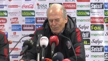 Mustafa Denizli: 