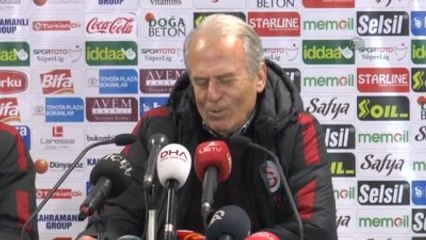 Mustafa Denizli: "Bizim İçin Sıkıntılı Bir Dönem"