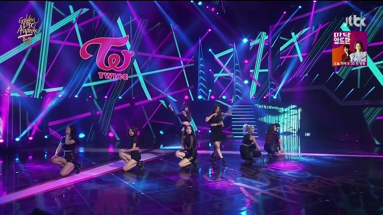 160121 TWICE (트와이스) - Like OOH-AHH (OOH-AHH하게) @ The 30th Golden Disk Awards [1080p 60fps]