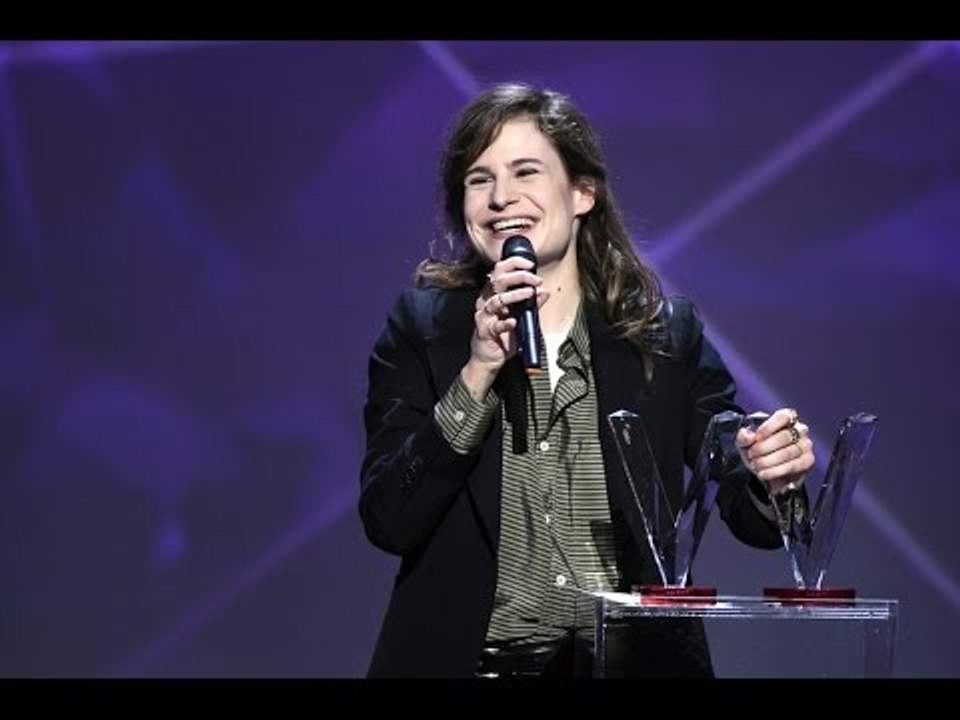 Christine & the Queens - interview | Les Victoires de la Musique 2016