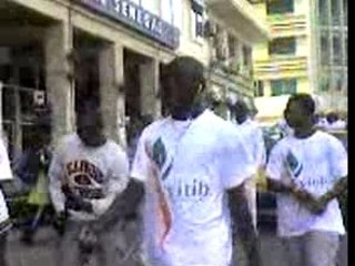 26-05-07 dakar marche d'avant match