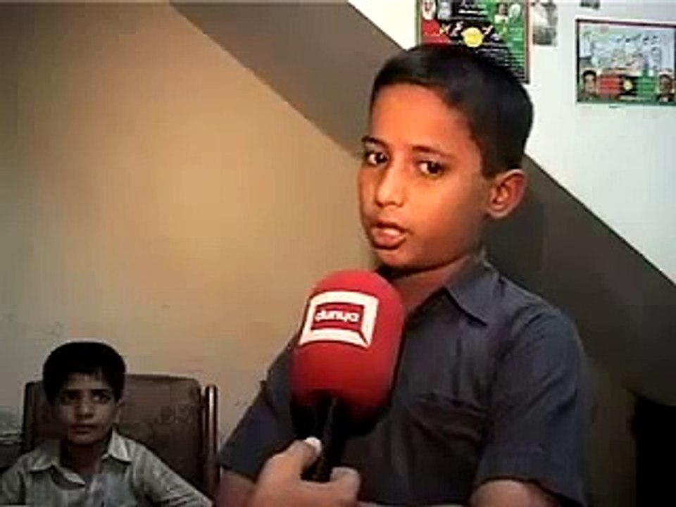 This clip was not aired on DUNYA News    Dont watch with your family 18