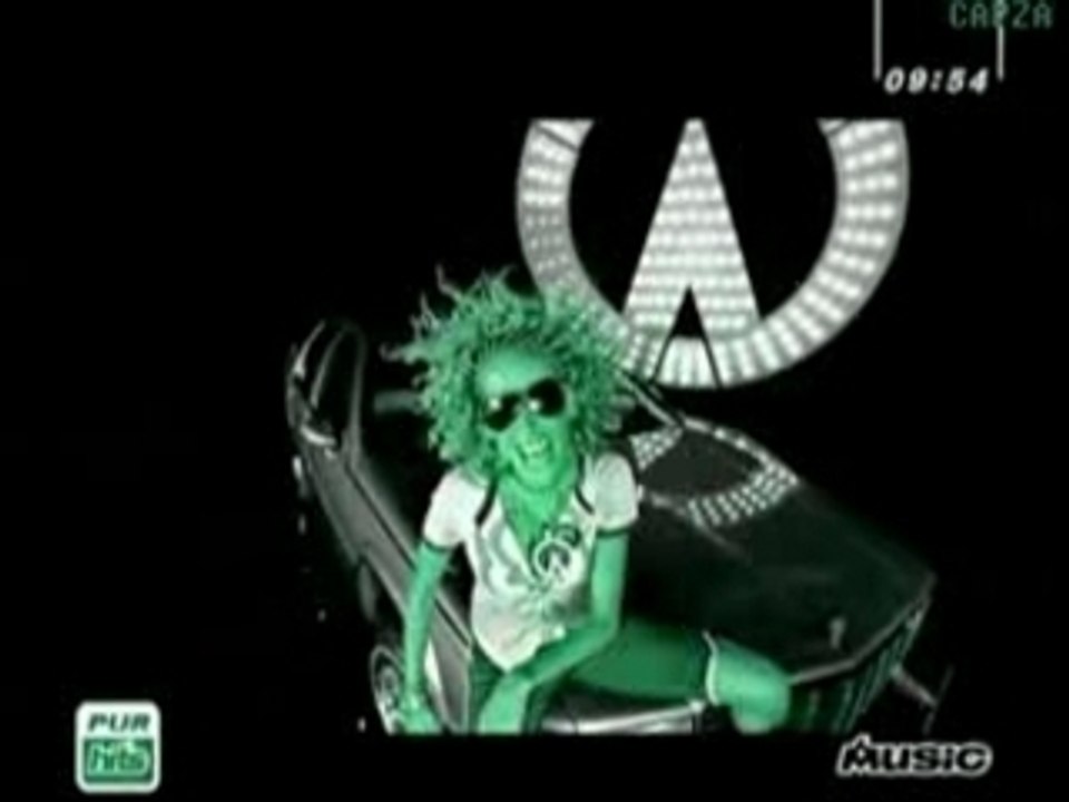 Ophélie Winter "clip techno"