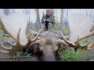 Hunting A World Record Moose in Alaska