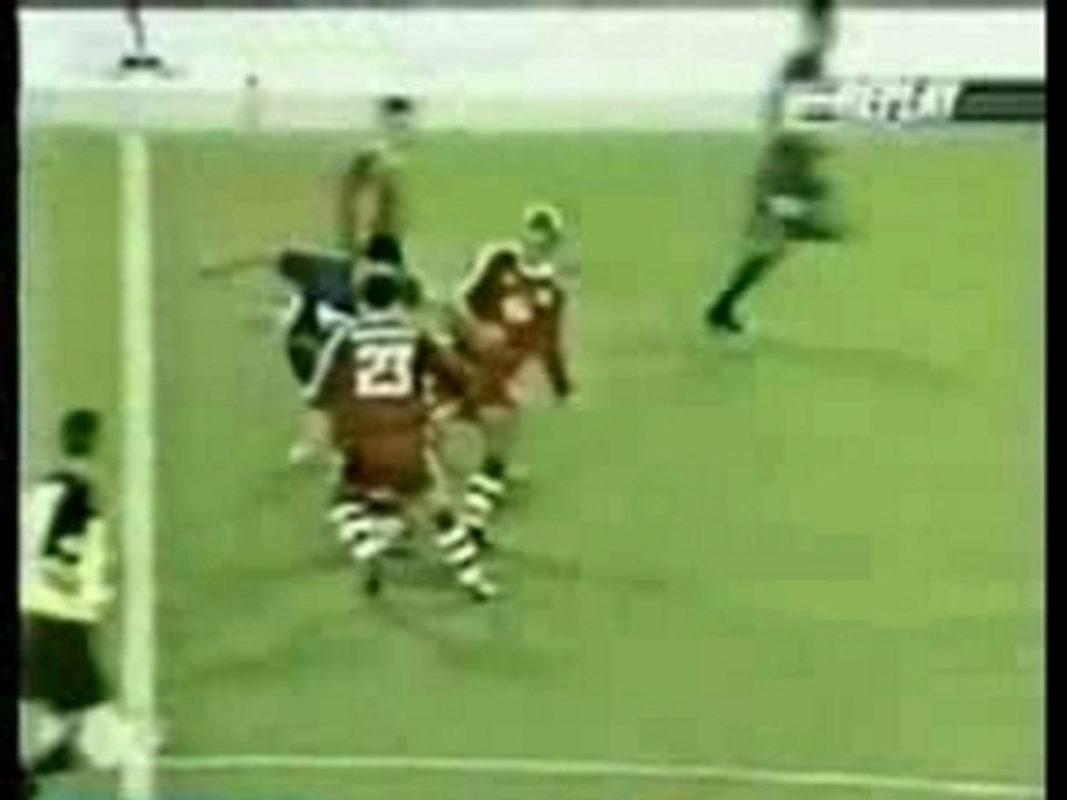 RiQuElMe (Le DiSsIpLe De DiEgO MaRaDoNa)