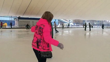 Катание на коньках. Минск. Замедленная съемка