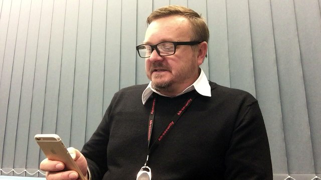 Живешь в Германии скажи правду ➤ Избили бейсбольными битами Русские-Немцы беженцев