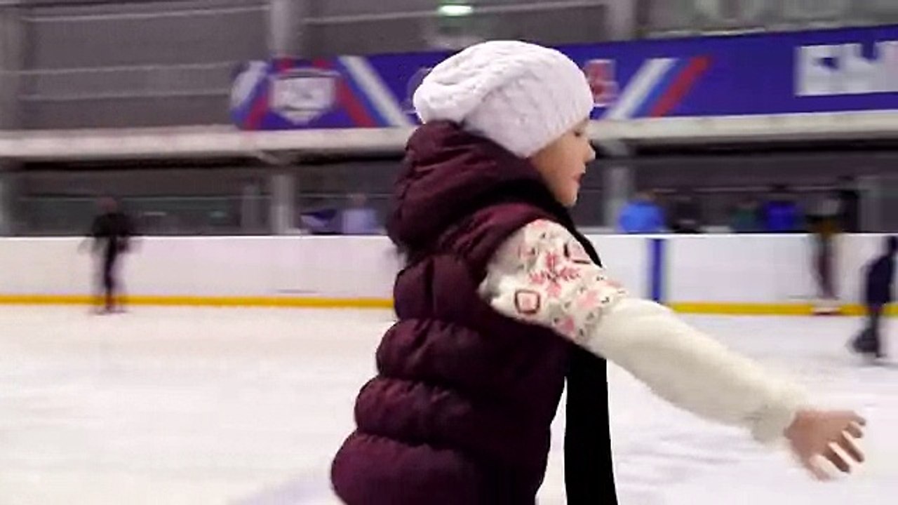 Массовое катание на коньках 2015
