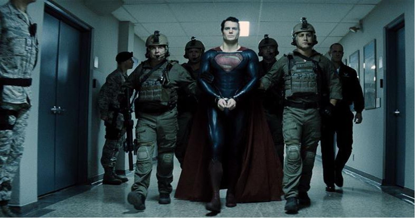 Batman v Superman- Dawn of Justice - Official Final Trailer [HD]