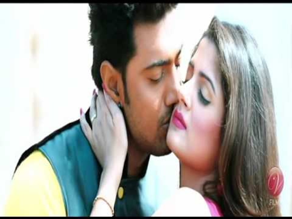 Bhalobeshe Kono Bhool Kori Ni Ami_Romantic_Bangla_Song_Movie---Bindaas---Dev_Srabanti _ Sayantika_Full-HD_1080p