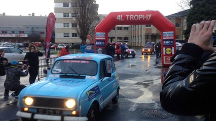 4l Trophy 2016 : klaxons et sirènes à fond !