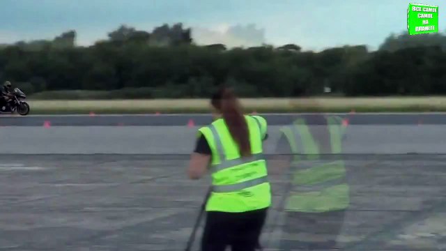 Самая высокая скорость на заднем колесе мотоцикла — 337.64 км-ч