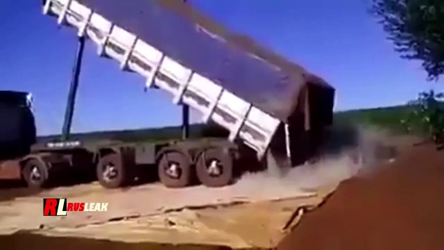 Грузовик поломался