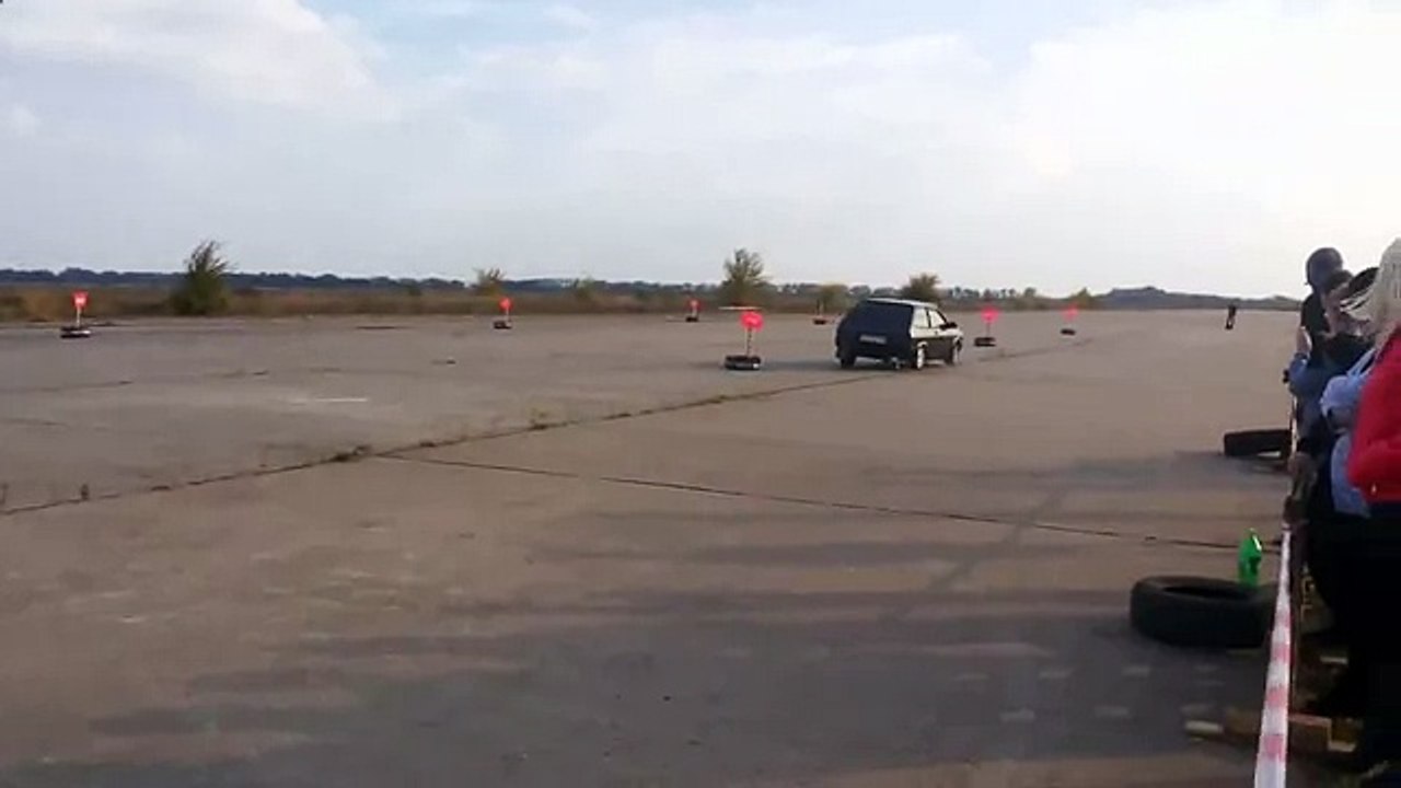 Уличные гонки на ВАЗ 2108 Тазы валят Гонки на автомобилях1