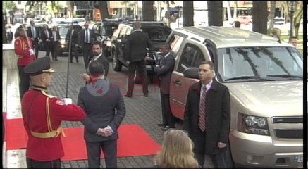 John Kerry mbërrin në Kryeministri- Ora News