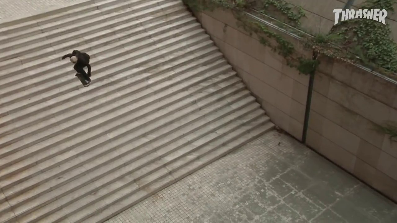 Aaron "Jaws" Homoki saute les 25 marches de Lyon