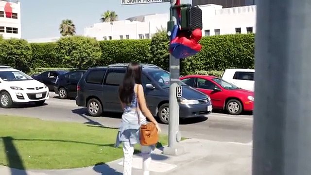 Örümcek Adam Olup Kızları Öpen Hayrettin