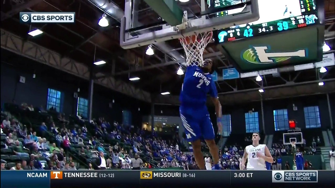 NCAA - Shaq Goodwin prend une technique pour avoir rendu hommage à Vince Carter