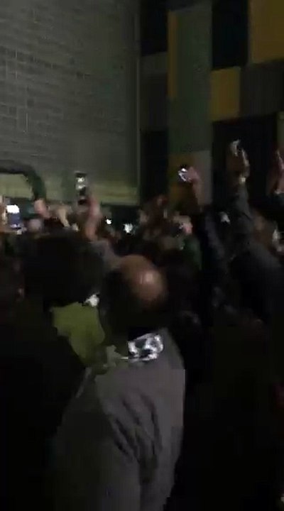 Adeptos apoiam jogadores Sporting