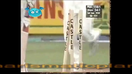 Fanie De Villiers Great Yorker to Ijaz Ahmad