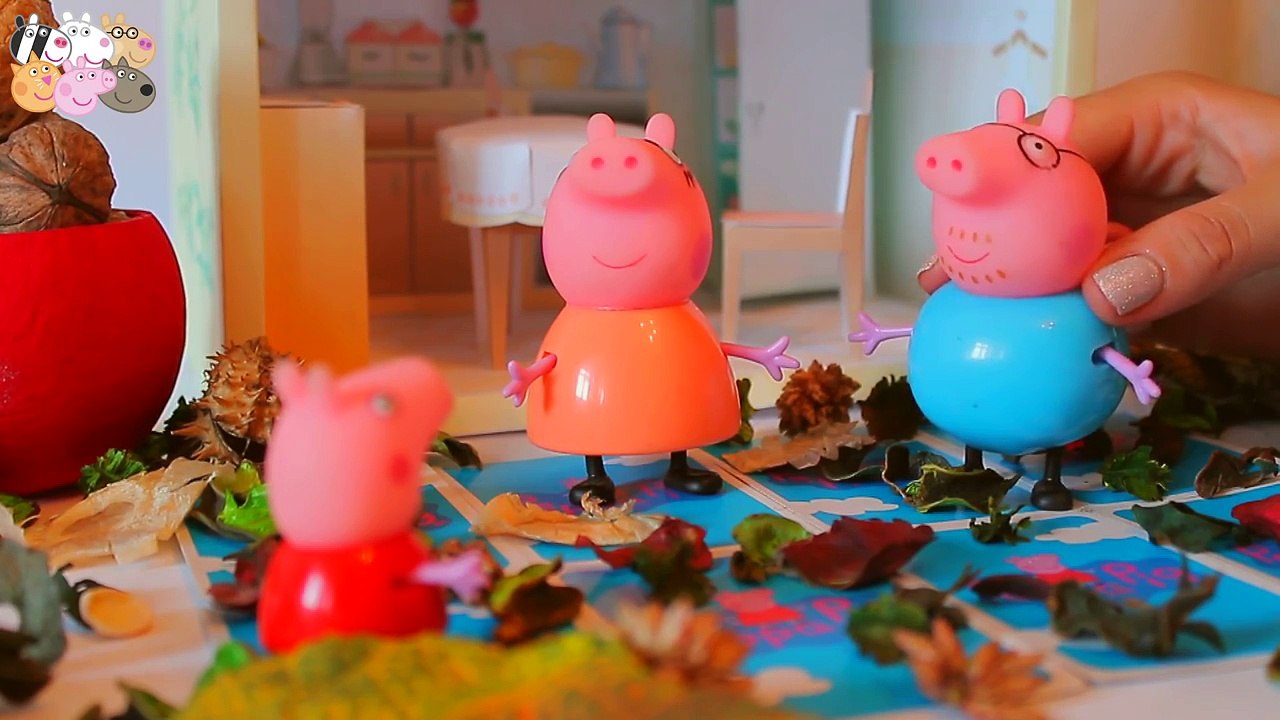 Peppa Pig Свинка Пеппа. Мультик для детей из игрушек. Поход за желудями. PigStory
