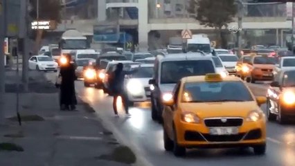 Kadın dolandırıcılar iş başında