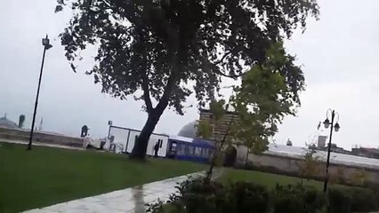 Süleymaniye Camii'nde 'kafe-kondu'