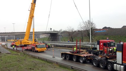 Nouveau pont sur l'autoroute A602 pour le CHC MontLégia à Liège