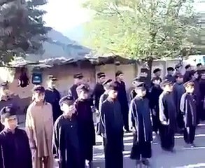 Pashto anthem by school children in Waziristan (Funny Videos 720p)