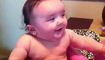[Funny Baby Video] Twin babies laughing, crying, and then laughing again
