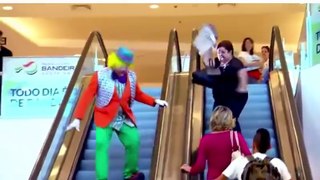 A Joker and women battle ( Funny video 2016) Who's won?