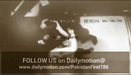 DG-Admin of CDA Islamabad caught in Lift doing Shameful Act with a Girl