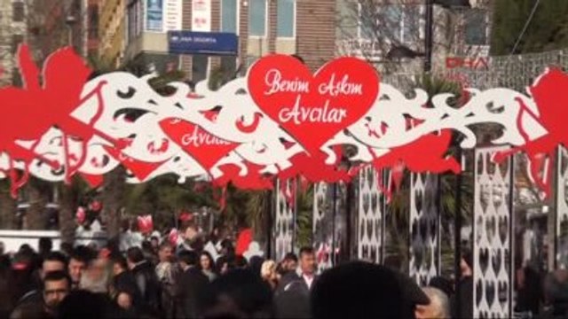 Sevgililer Günü' İçin Kırmızı Halılı Platform