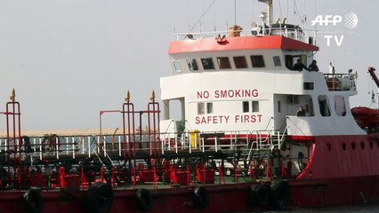 خفر السواحل الليبيون يوقفون ناقلة نفط حاولت تهريب المازوت