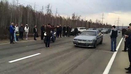 Уличные гонки на машинах 2014 на мазде и мото