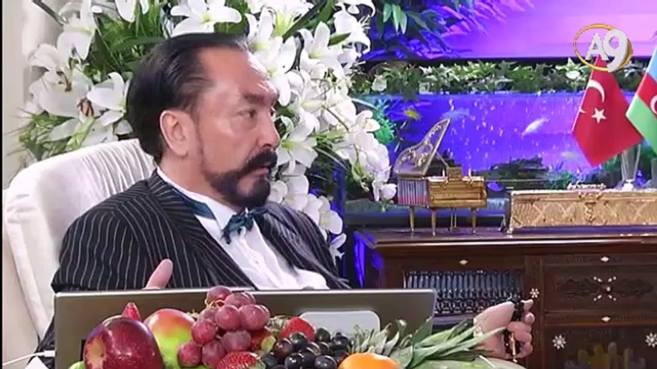 Kadın ve erkek aynı ortamda olamaz diyenlere cevap: Hac’da kadın, erkek birlikte ibadet etmektedir.