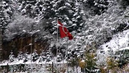 Uzungöl'den kartpostallık kar manzaraları